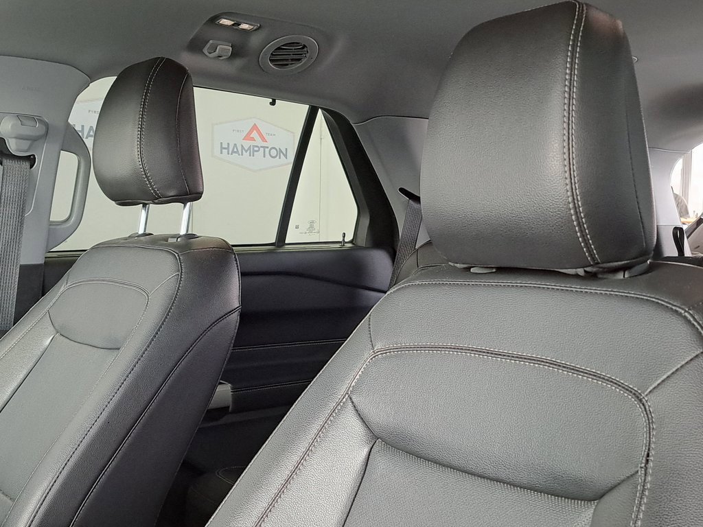 Used 2022 Ford Explorer Limited image 27