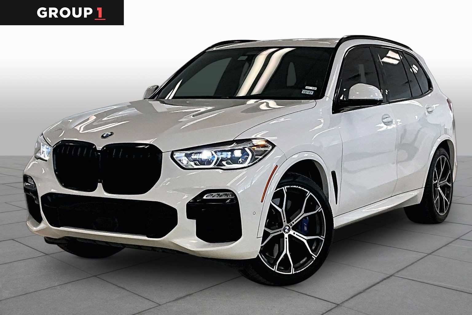 Used 2020 BMW X5 M50i AWD/4WD image 1