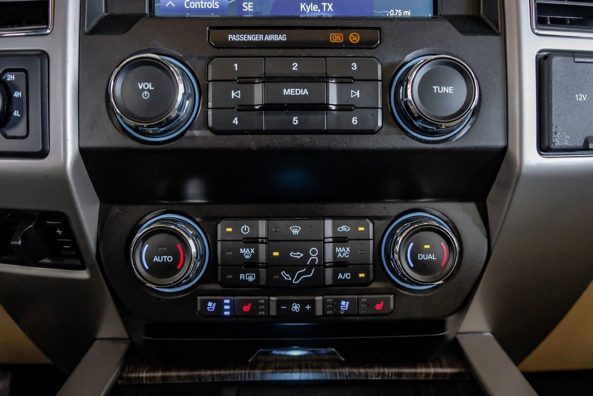 Used 2020 Ford F250 Lariat w/ Lariat Ultimate Package image 25