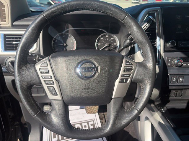 Used 2020 Nissan Titan SV w/ SV Convenience Package RWD image 18