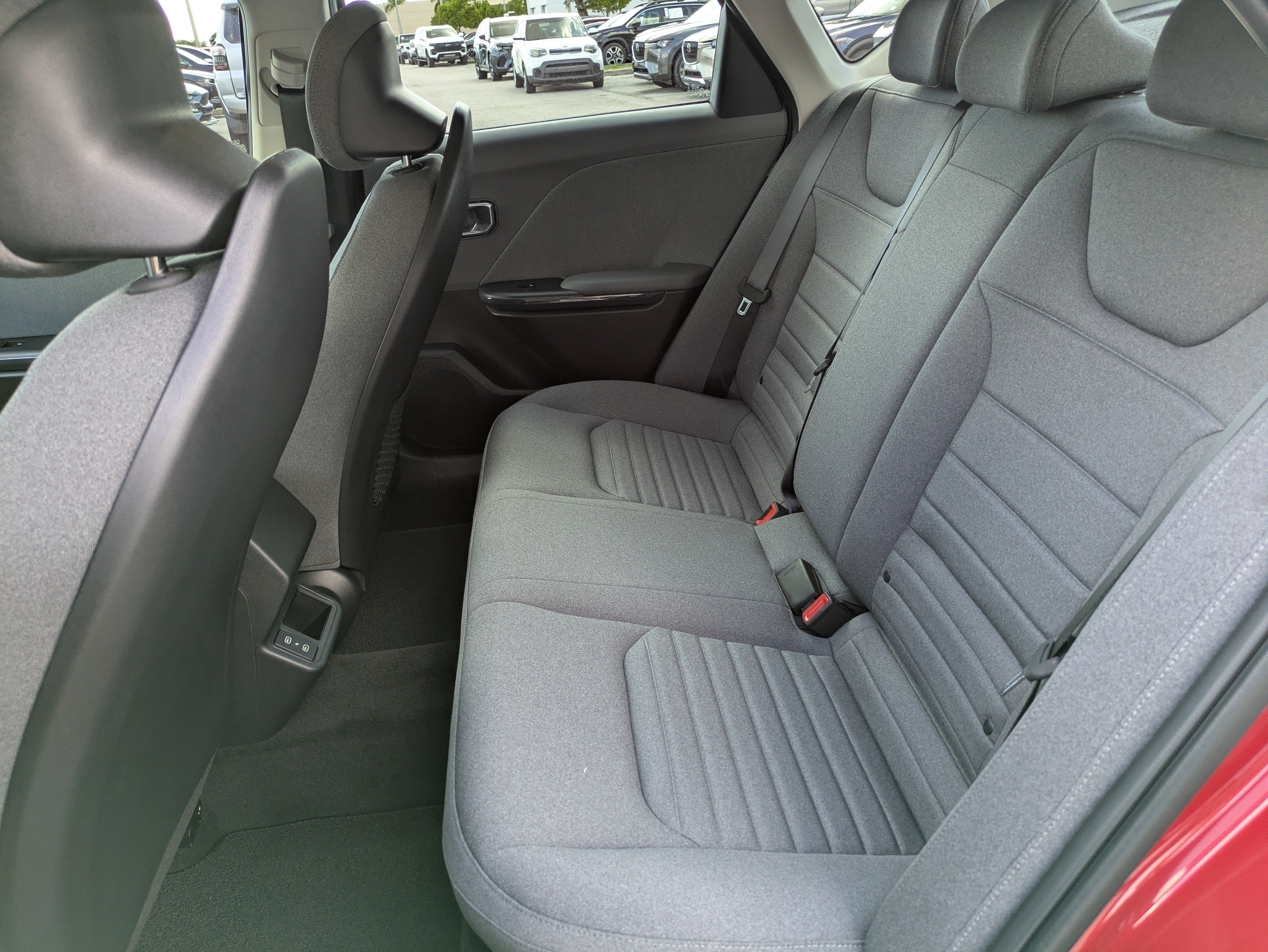 Used 2025 Kia K4 EX FWD image 12
