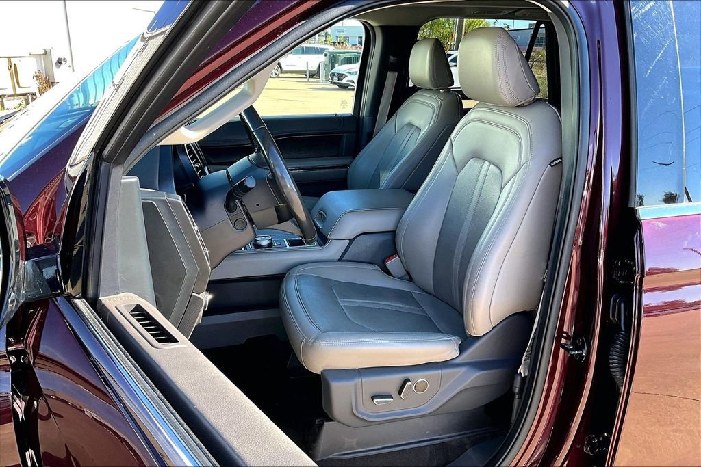 Used 2021 Ford Expedition Max Limited image 33