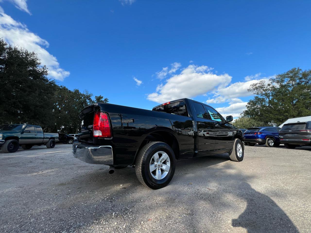 Used 2024 RAM 1500 Classic SLT AWD/4WD image 41