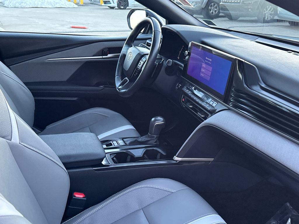 Used 2025 Toyota Camry SE w/ Multimedia Upgrade Package image 7