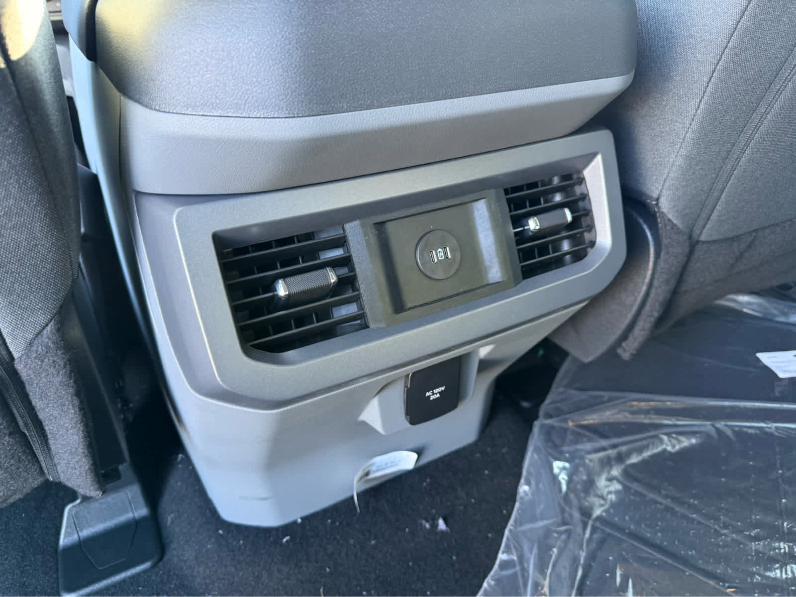 New 2025 Ford F350 XLT w/ Black Appearance Package image 23