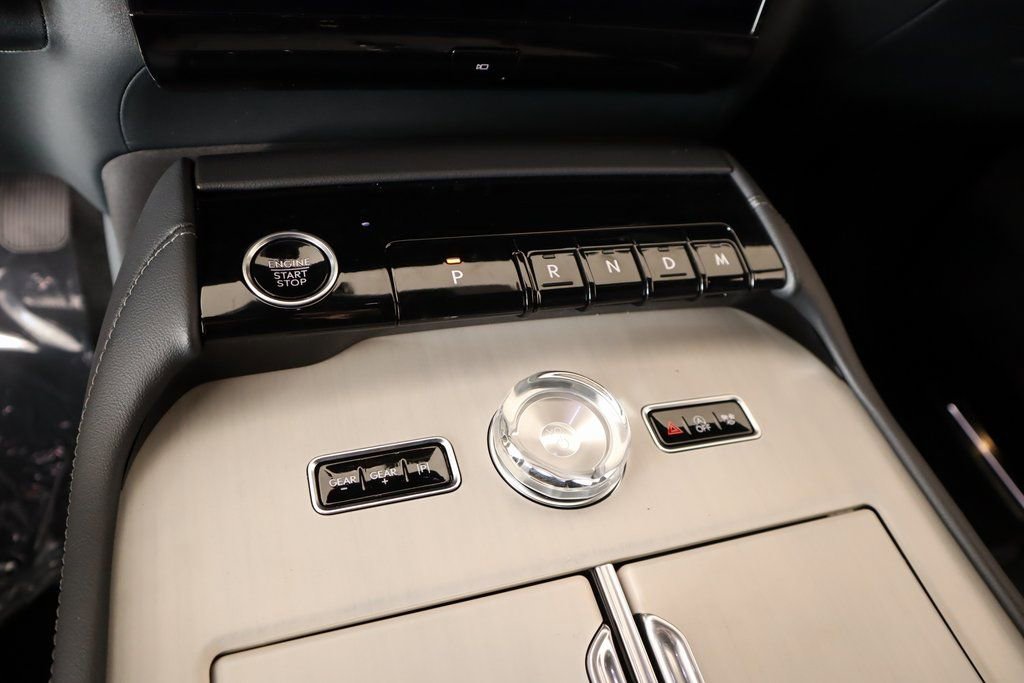 New 2025 Lincoln Navigator Reserve w/ Jet Appearance Package image 8