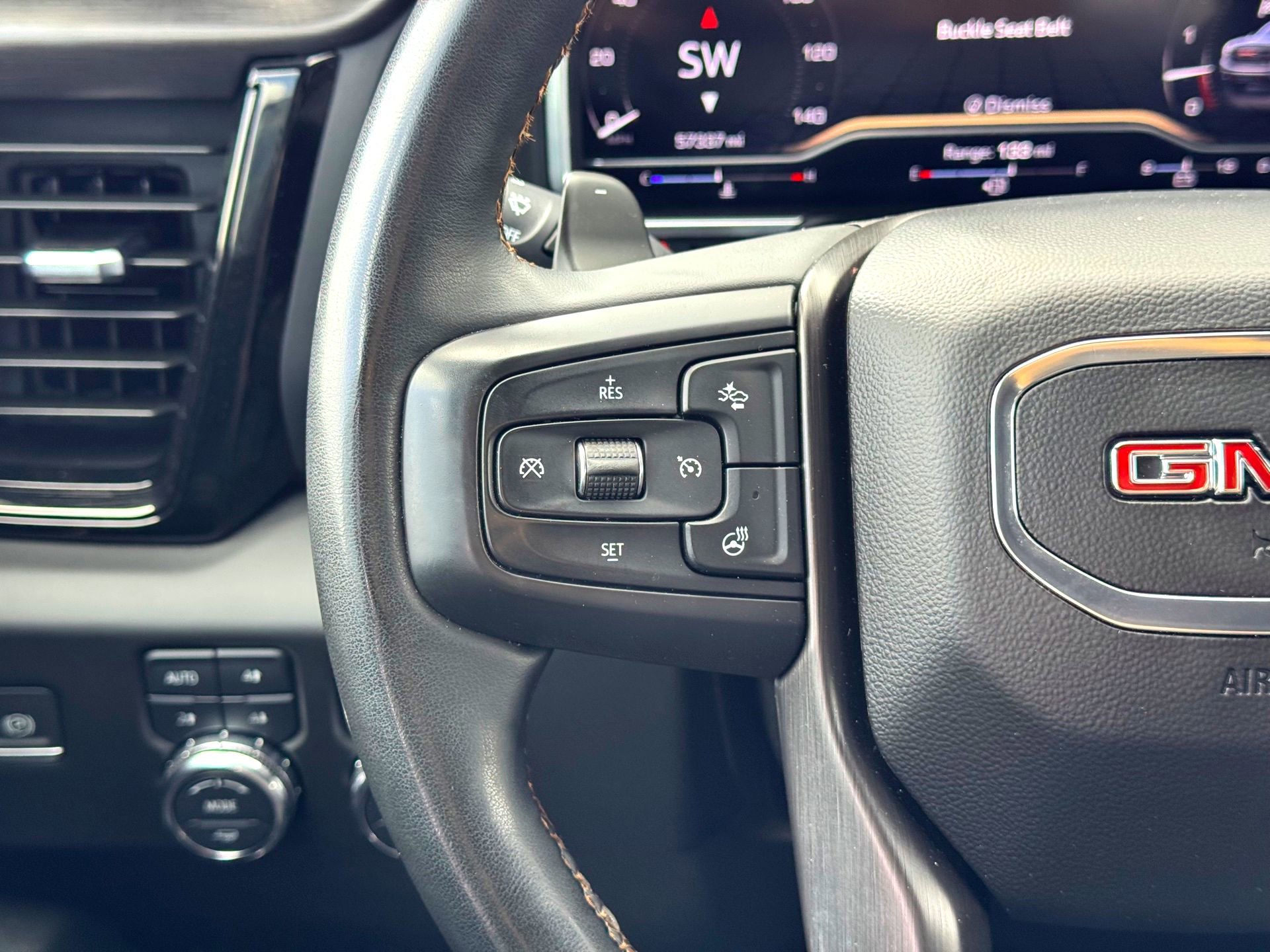 Used 2024 GMC Sierra 1500 AT4 w/ Technology Package image 26