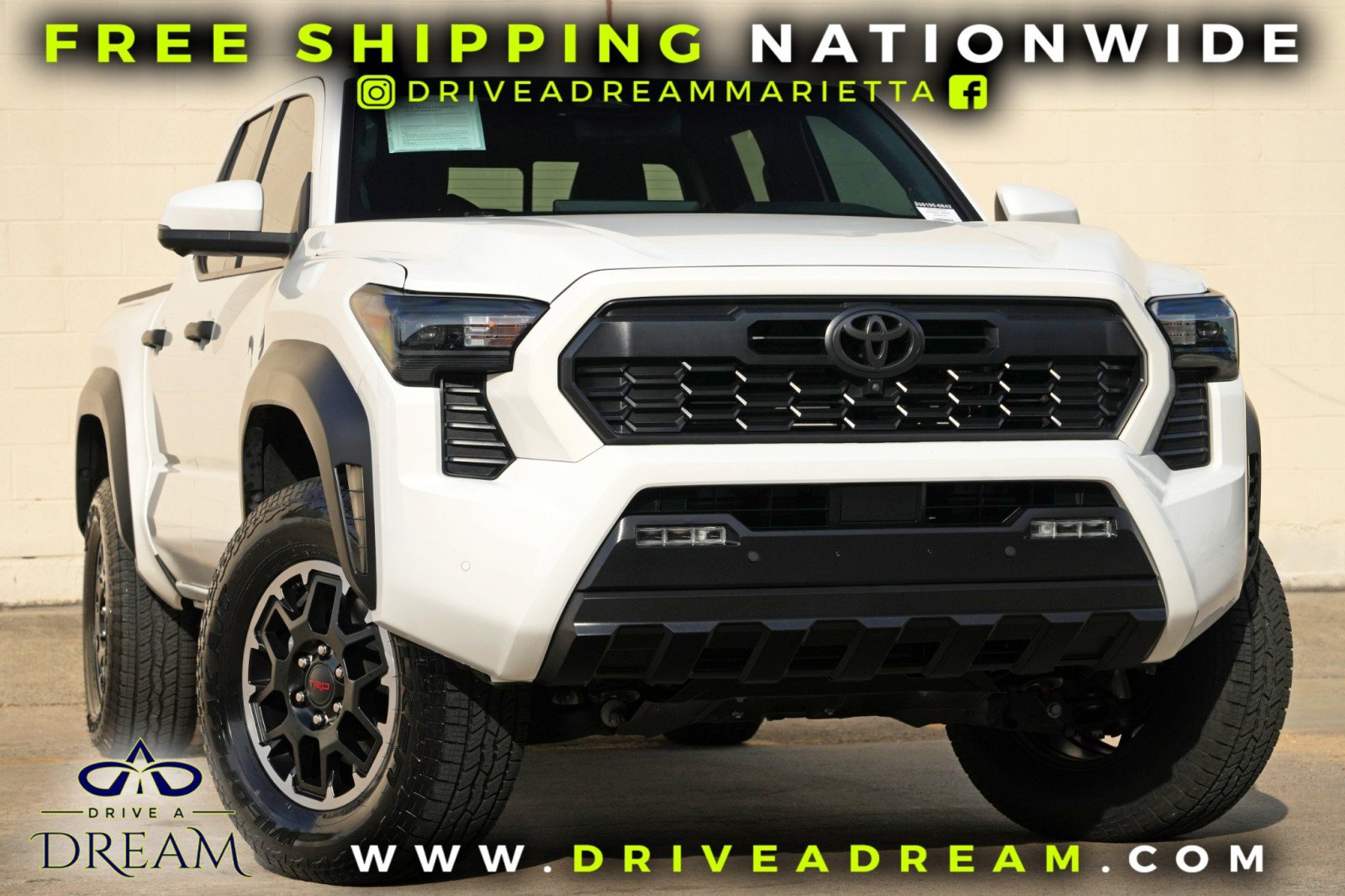 Used 2025 Toyota Tacoma TRD Off-Road w/ TRD Off Road Premium Package AWD/4WD image 2
