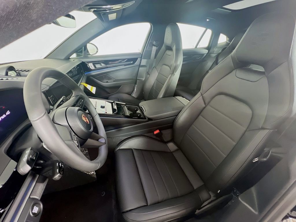 New 2026 Porsche Panamera 4 image 5