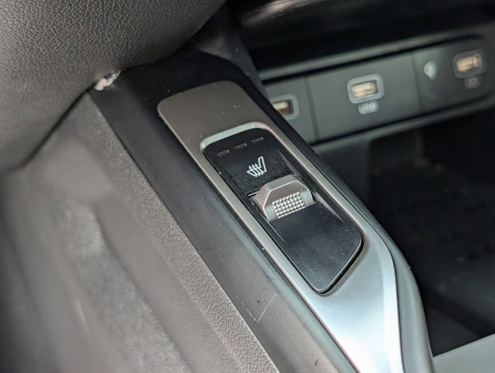 Used 2023 Kia Sorento X-Line EX image 12