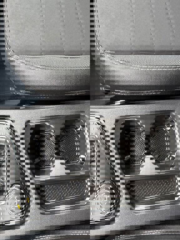 Used 2023 Volkswagen Taos SE w/ Panoramic Sunroof Package image 21