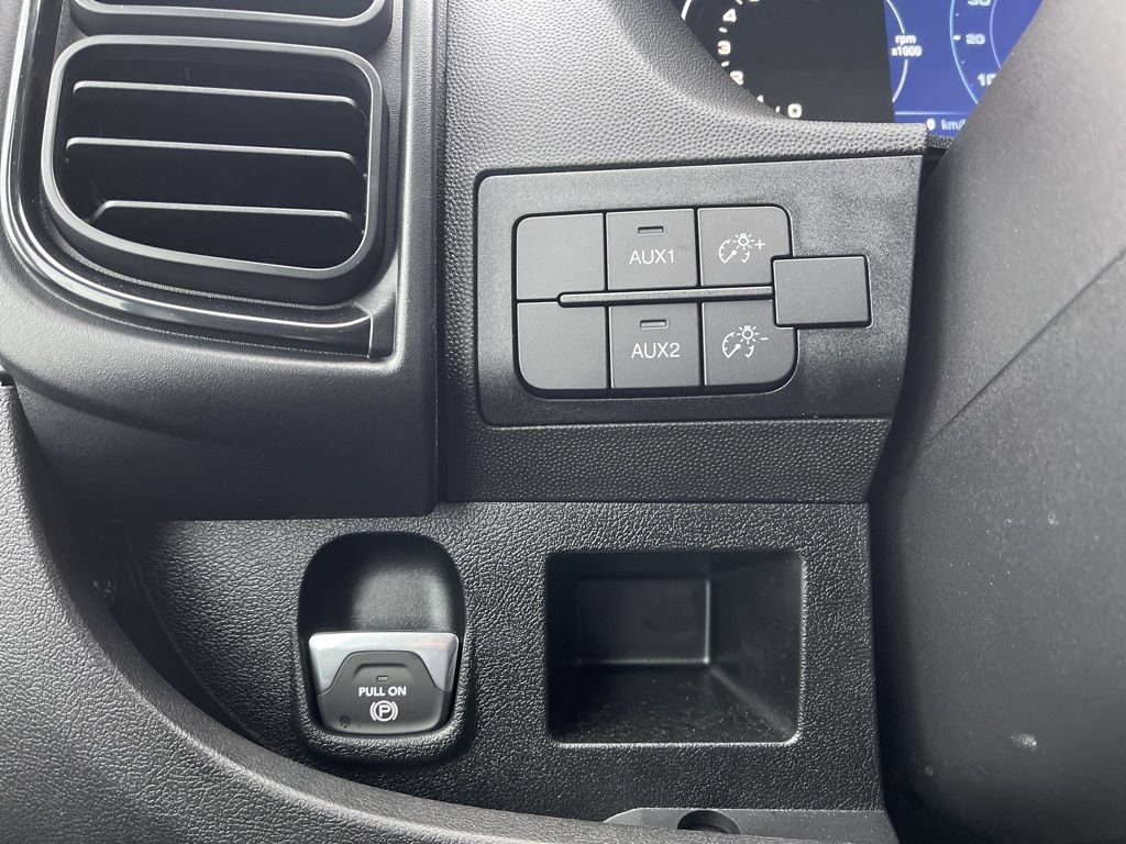 New 2025 RAM ProMaster 3500 w/ Premium Convenience Group FWD image 16