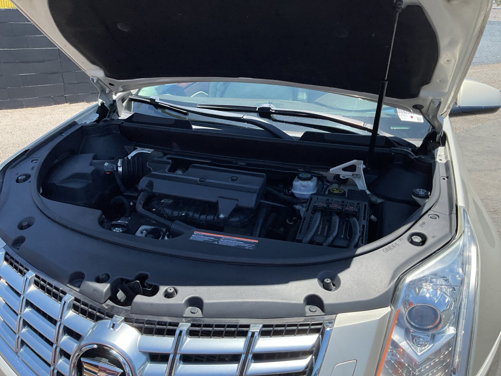 Used 2013 Cadillac SRX Premium w/ LPO, U-Rail D-Rings Package FWD image 23