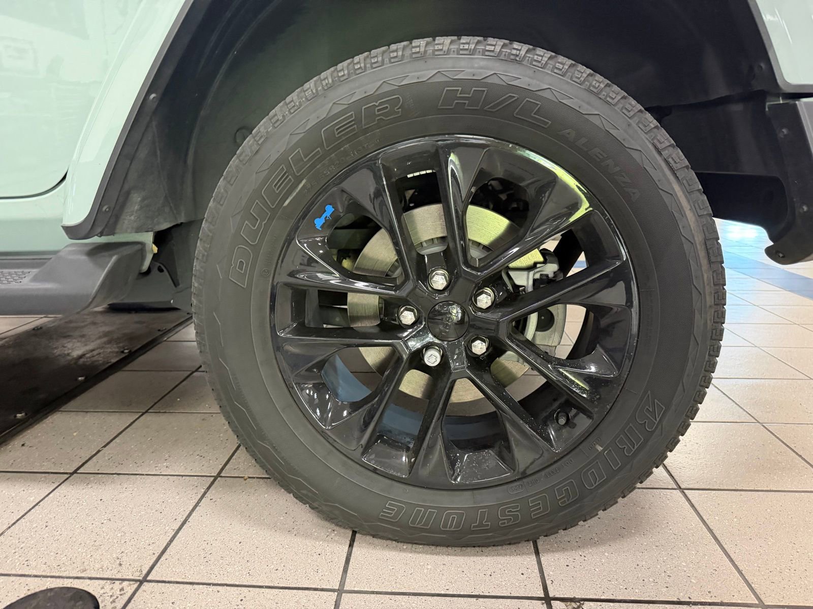 Used 2023 Jeep Wrangler Unlimited Sahara w/ Cold Weather Group image 5