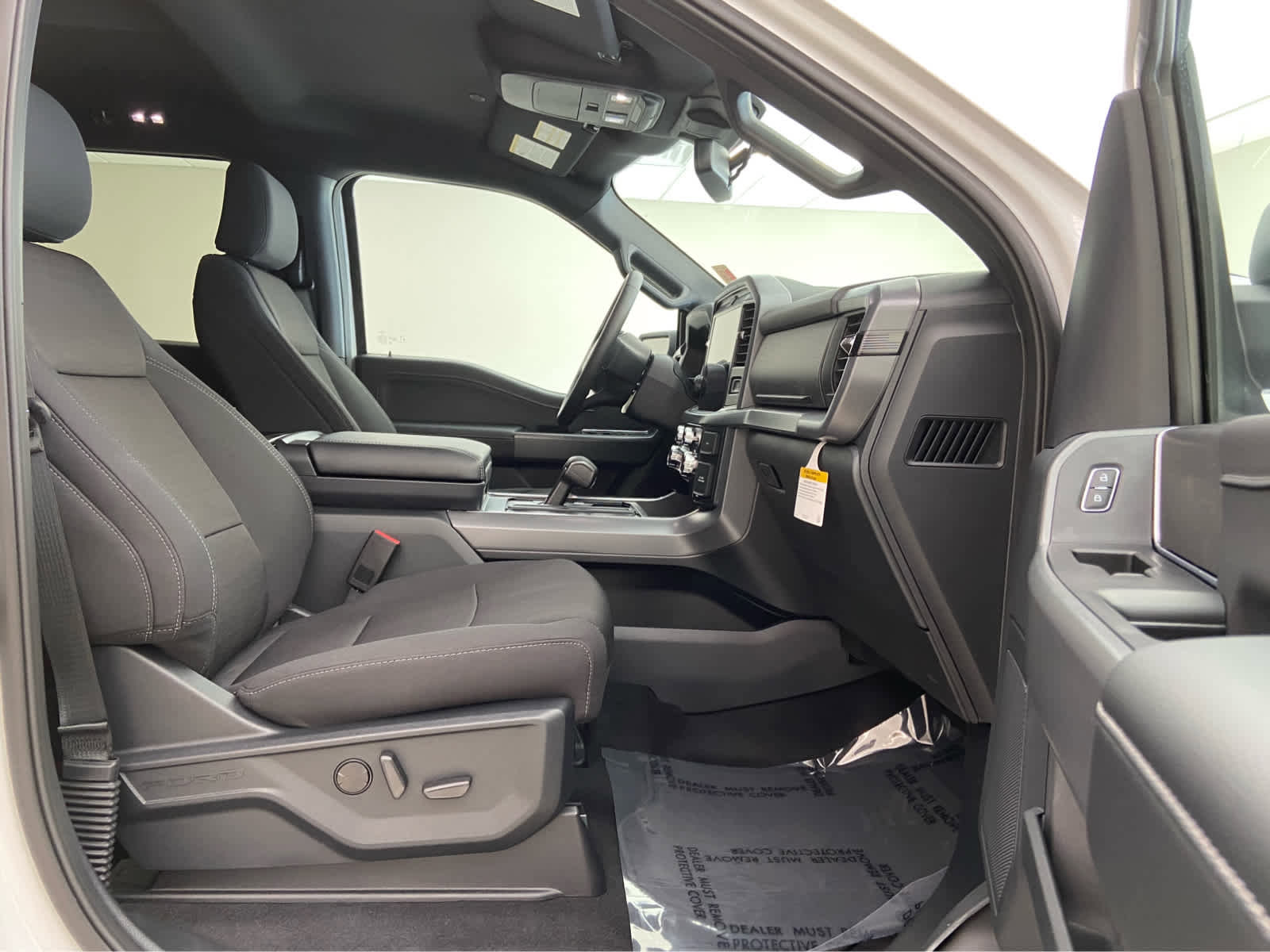 New 2026 Ford F150 XLT w/ Equipment Group 302A MID image 14