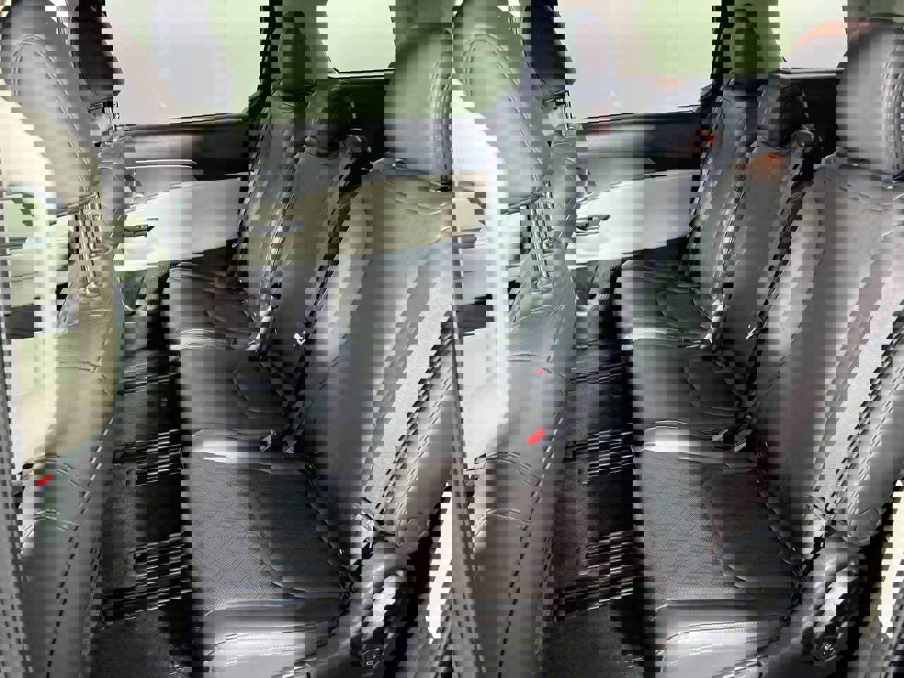 Certified 2024 Kia Carnival LX image 27