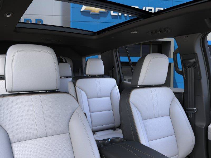 New 2026 Chevrolet Traverse High Country w/ LPO, Floor Liner Package AWD/4WD image 24