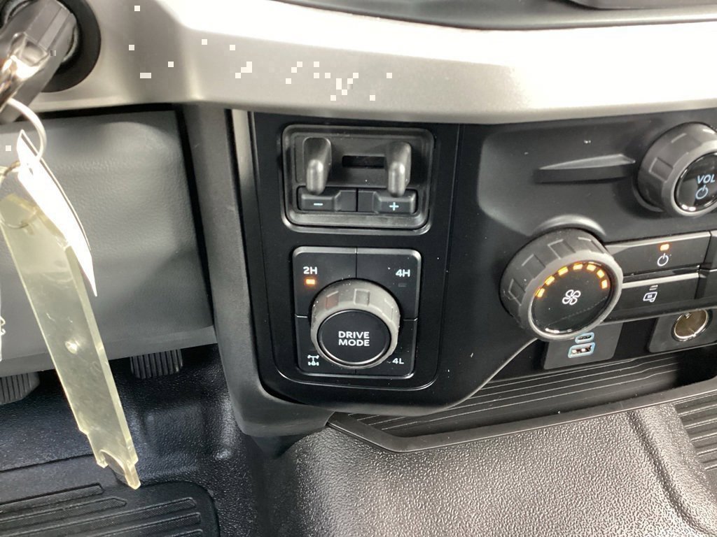 New 2025 Ford F250 XL w/ FX4 Off-Road Package image 47