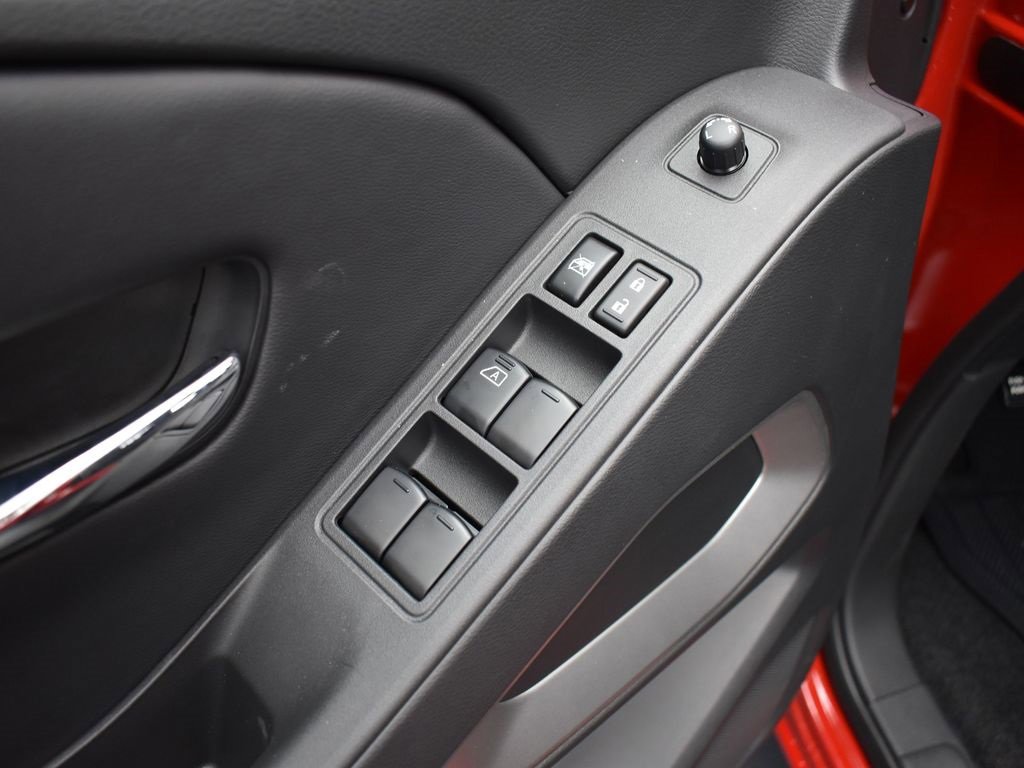 Certified 2025 Nissan Frontier SV w/ SV Convenience Package image 5