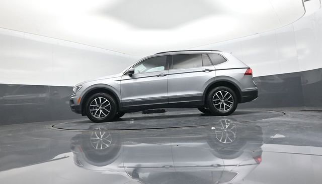 Used 2021 Volkswagen Tiguan SE image 20