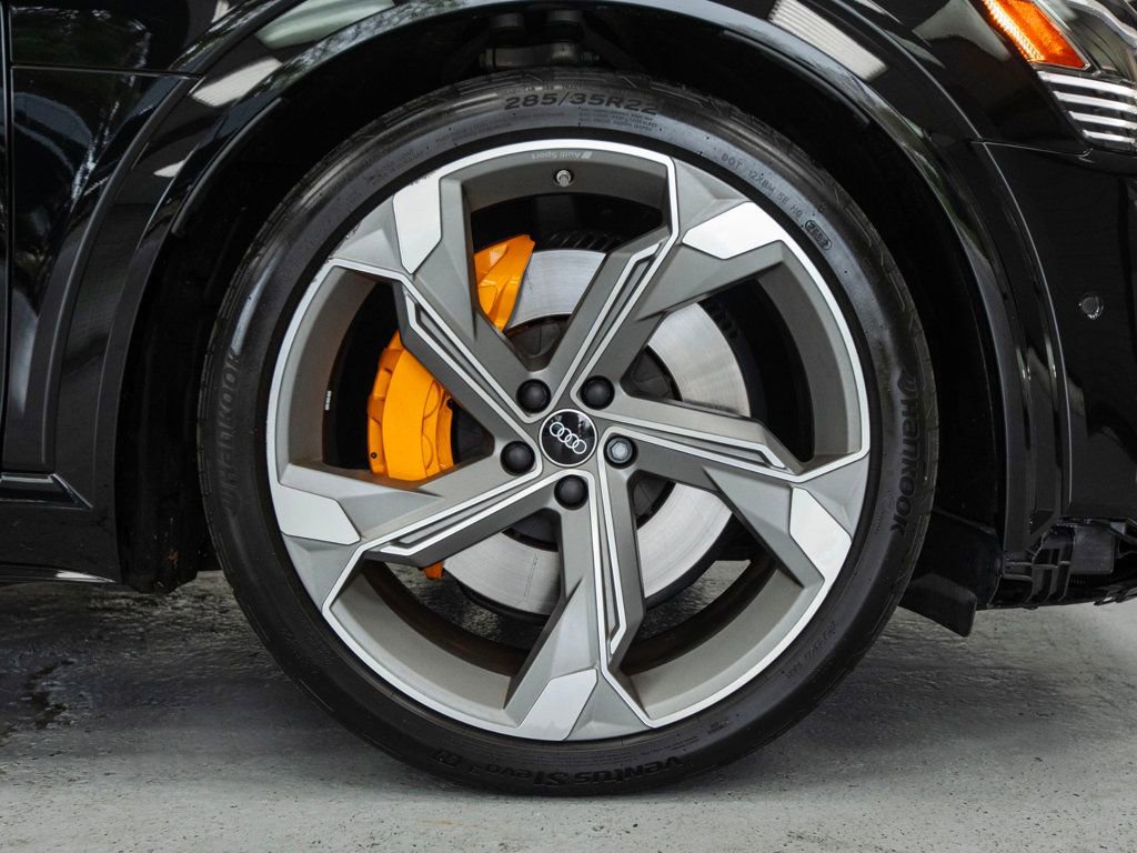 Used 2023 Audi e-tron S Prestige w/ Prestige Package AWD/4WD image 11