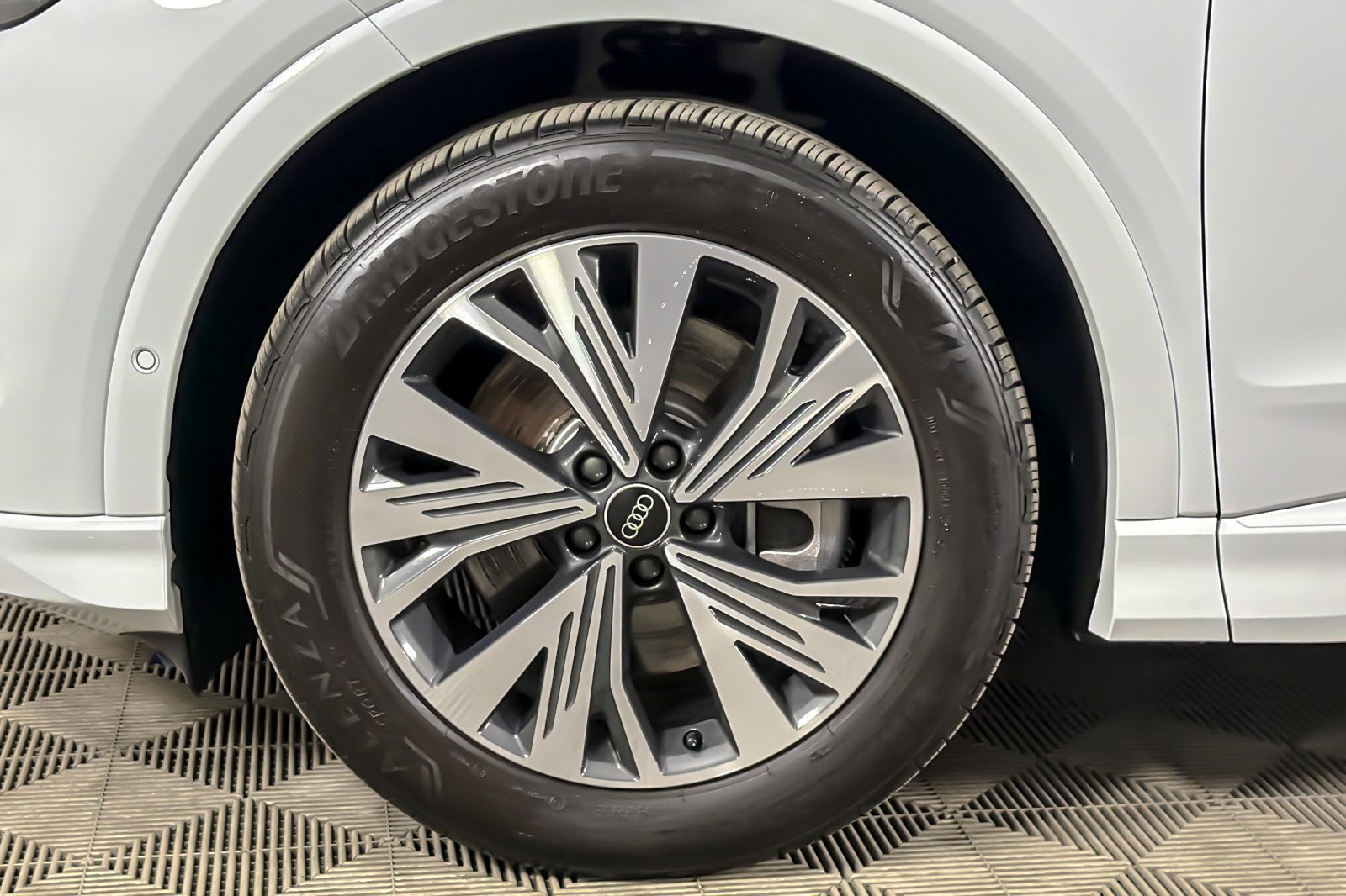 Used 2023 Audi Q4 e-tron Premium Plus w/ Premium Plus image 26