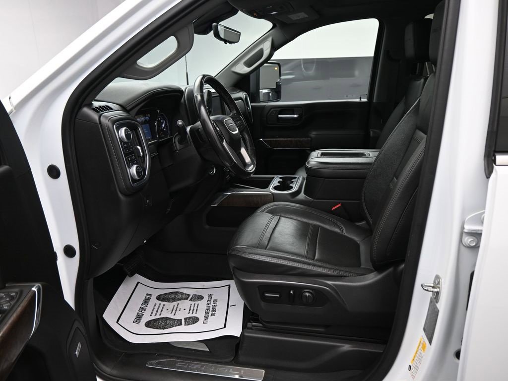 Used 2020 GMC Sierra 3500 Denali w/ Denali Ultimate Package image 9