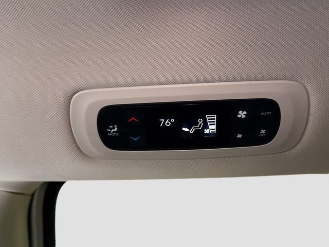 Used 2022 Chrysler Pacifica Touring-L FWD image 22