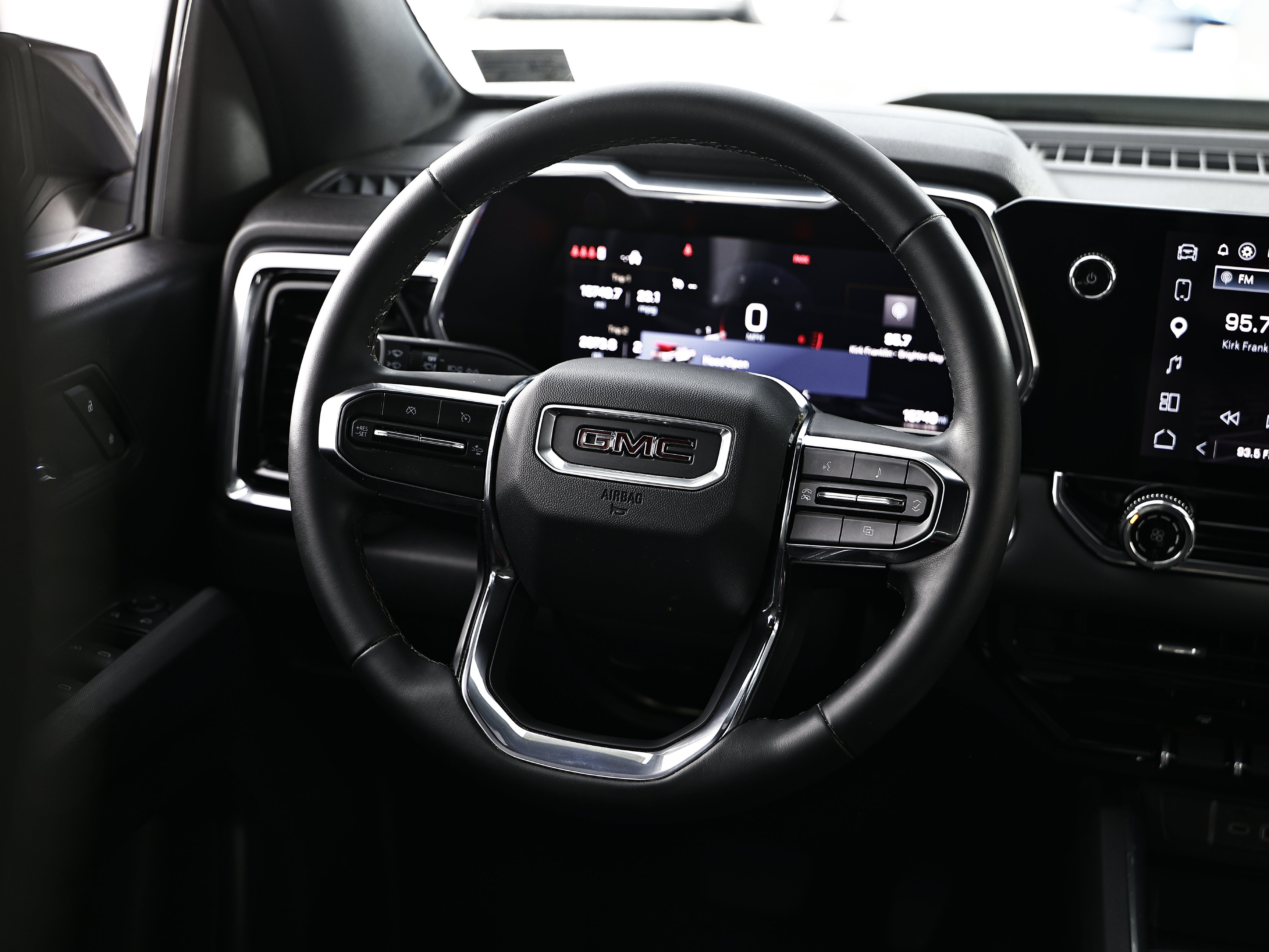 Used 2026 GMC Canyon Elevation RWD image 27