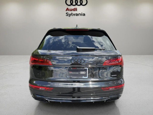 Certified 2024 Audi Q5 2.0T Premium Plus w/ Premium Plus Package AWD/4WD image 7