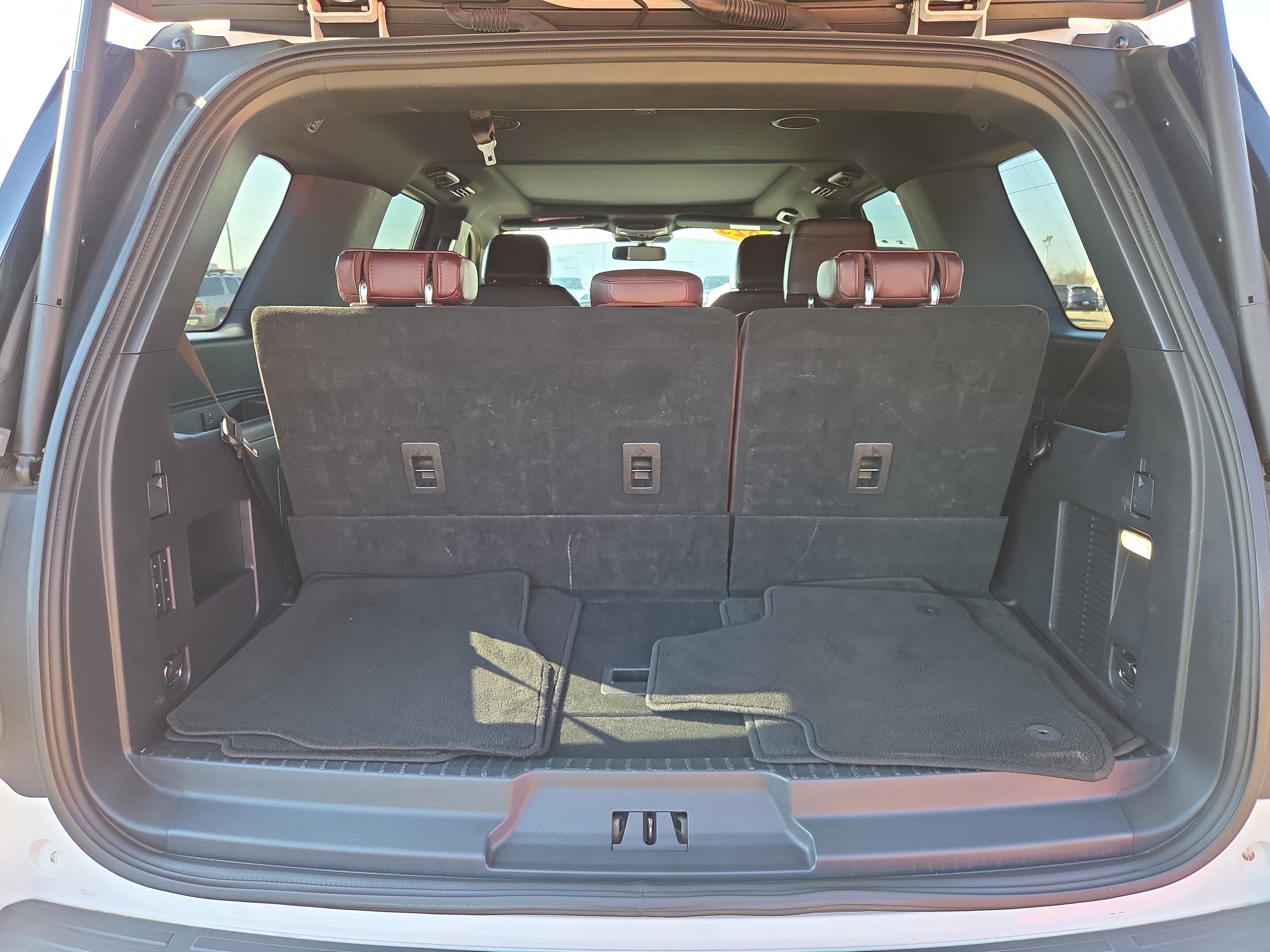 Used 2023 Ford Expedition Limited image 10