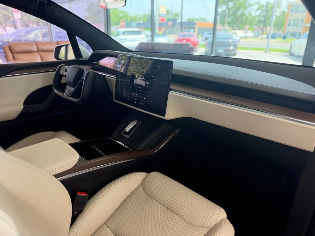 Used 2023 Tesla Model X AWD/4WD image 22