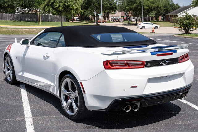 Used 2017 Chevrolet Camaro SS RWD image 17