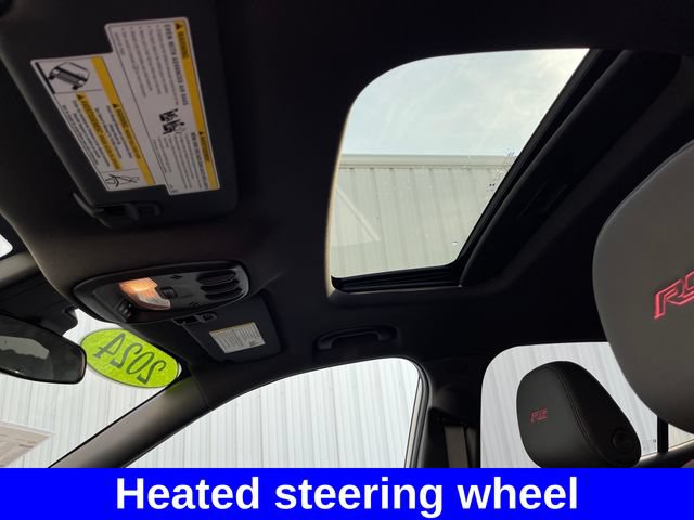 Used 2024 Chevrolet Trax RS w/ Sunroof Package FWD image 19