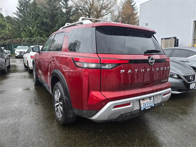 Used 2024 Nissan Pathfinder SL image 4