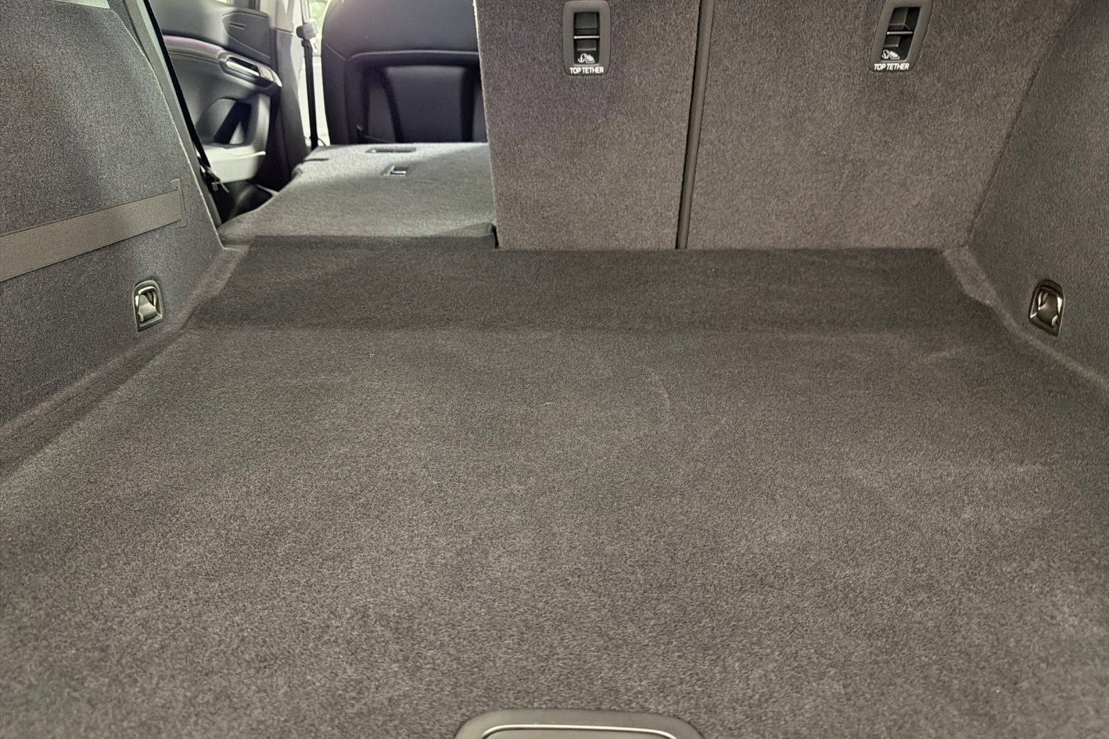 Certified 2025 Audi Q6 e-tron Premium w/ Convenience Package image 14