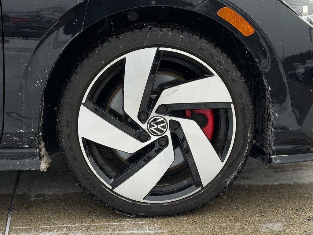 Used 2022 Volkswagen GTI SE image 9