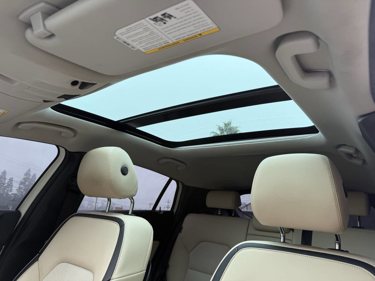 Used 2019 INFINITI QX30 Premium w/ Navigation Package image 19