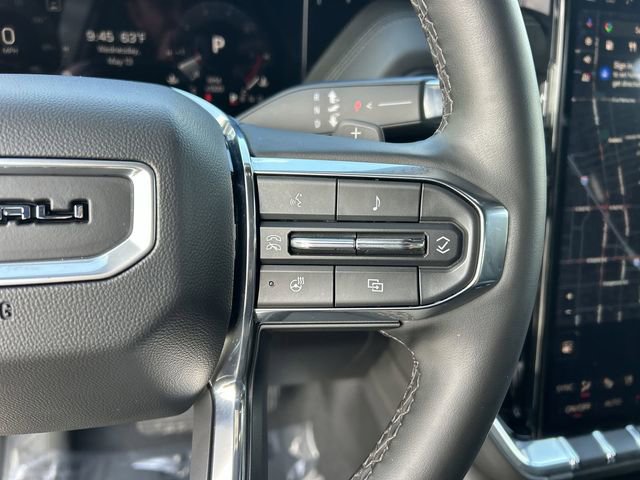 Used 2025 GMC Yukon XL Denali AWD/4WD image 24