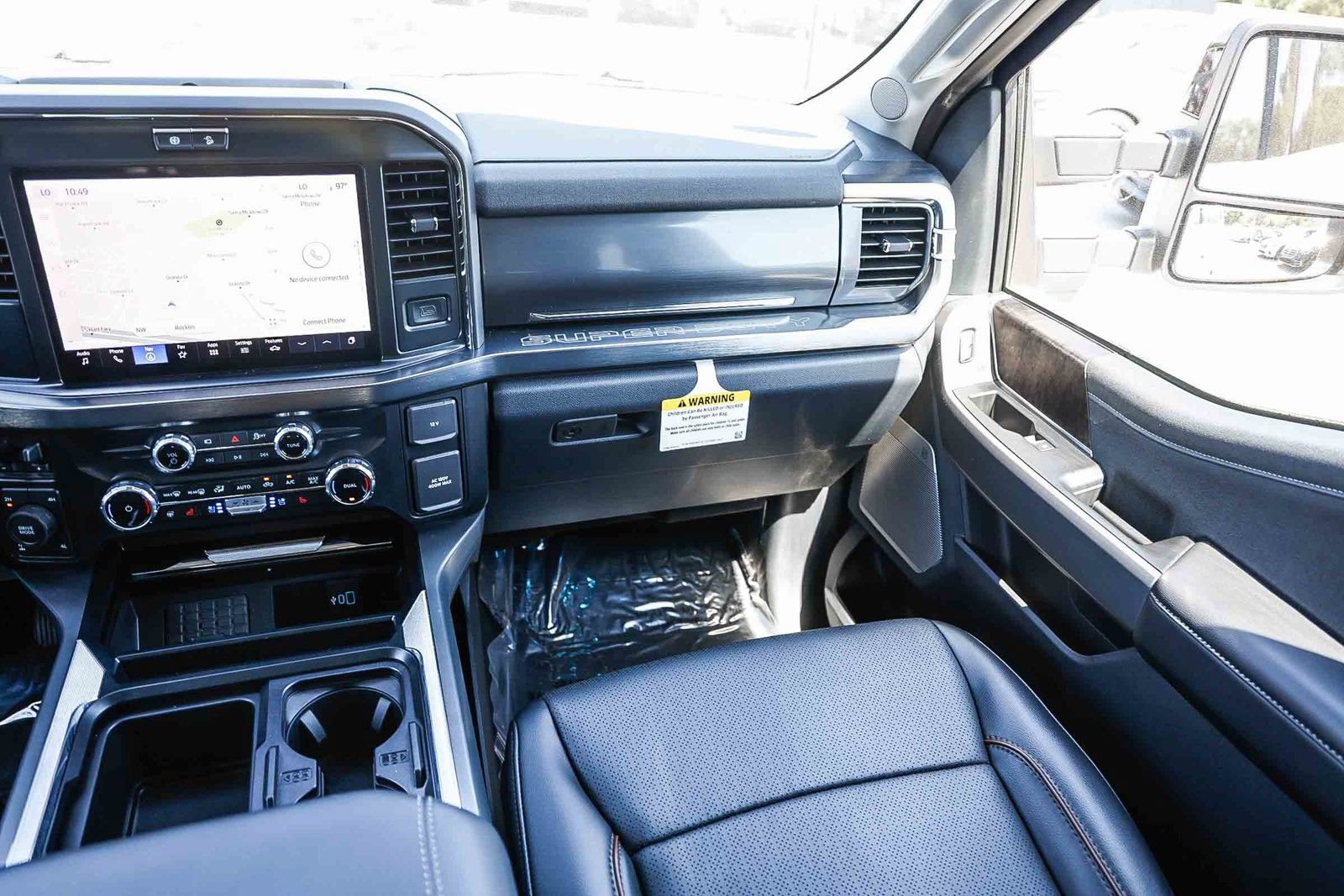 Used 2025 Ford F350 Lariat w/ Black Appearance Package AWD/4WD image 15