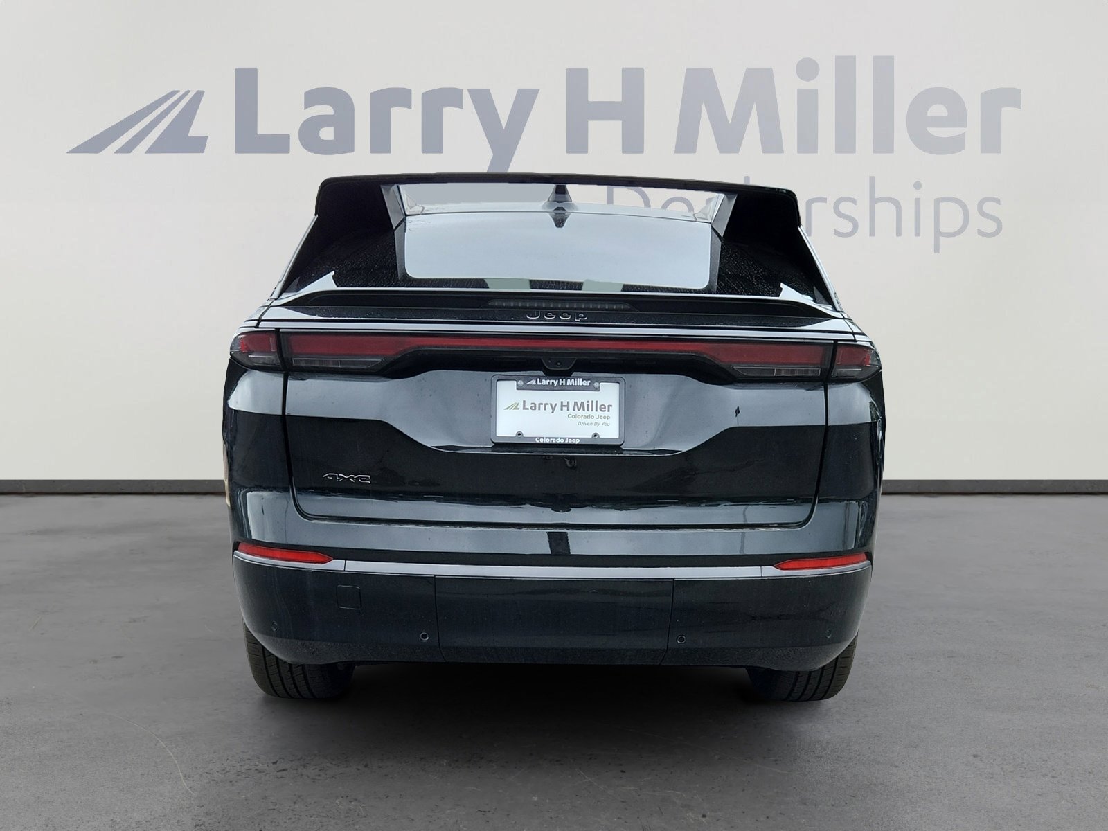 New 2025 Jeep Wagoneer S Limited image 4