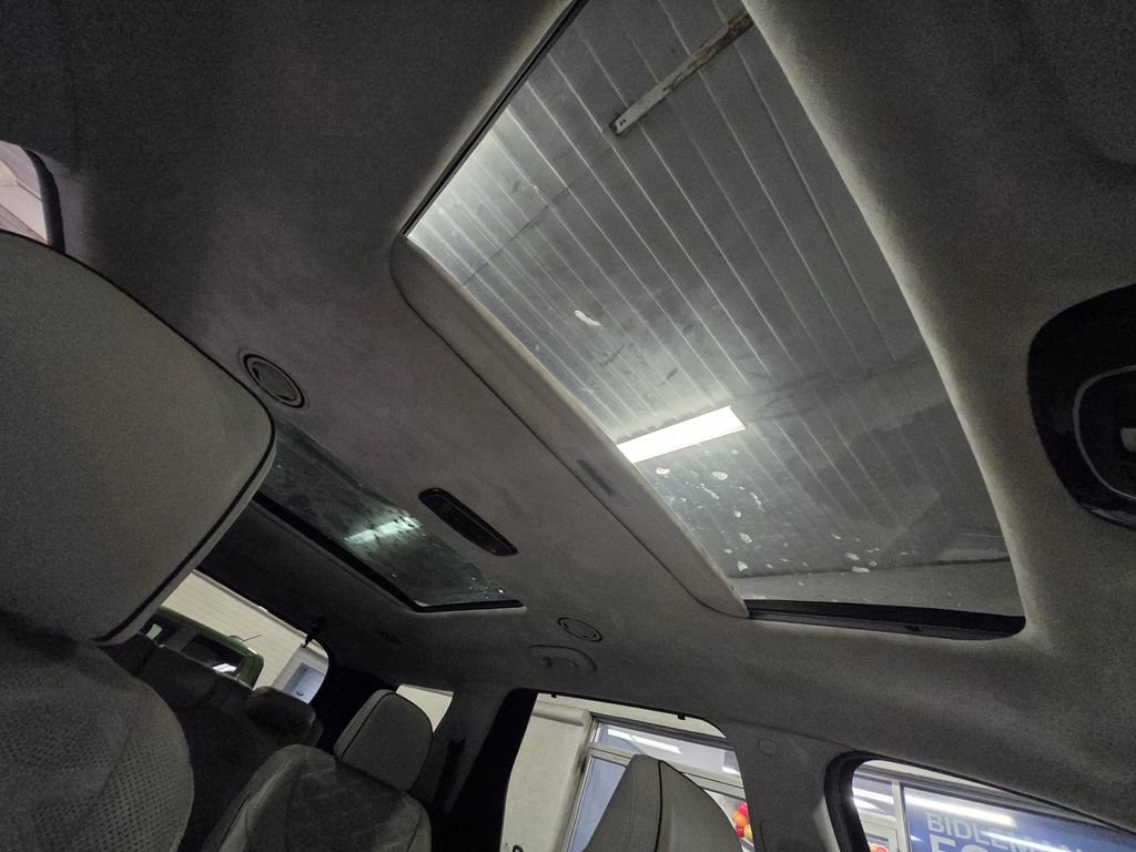 Used 2021 Hyundai Palisade Calligraphy image 29