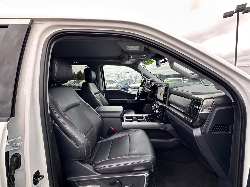 Used 2023 Ford F350 Lariat w/ Lariat Ultimate Package image 11