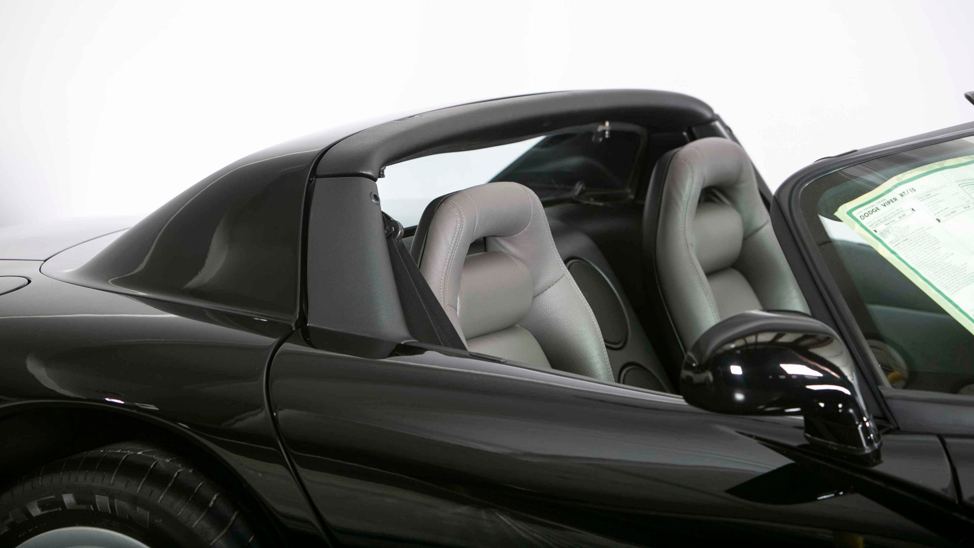 Used 1995 Dodge Viper RT/10 image 8