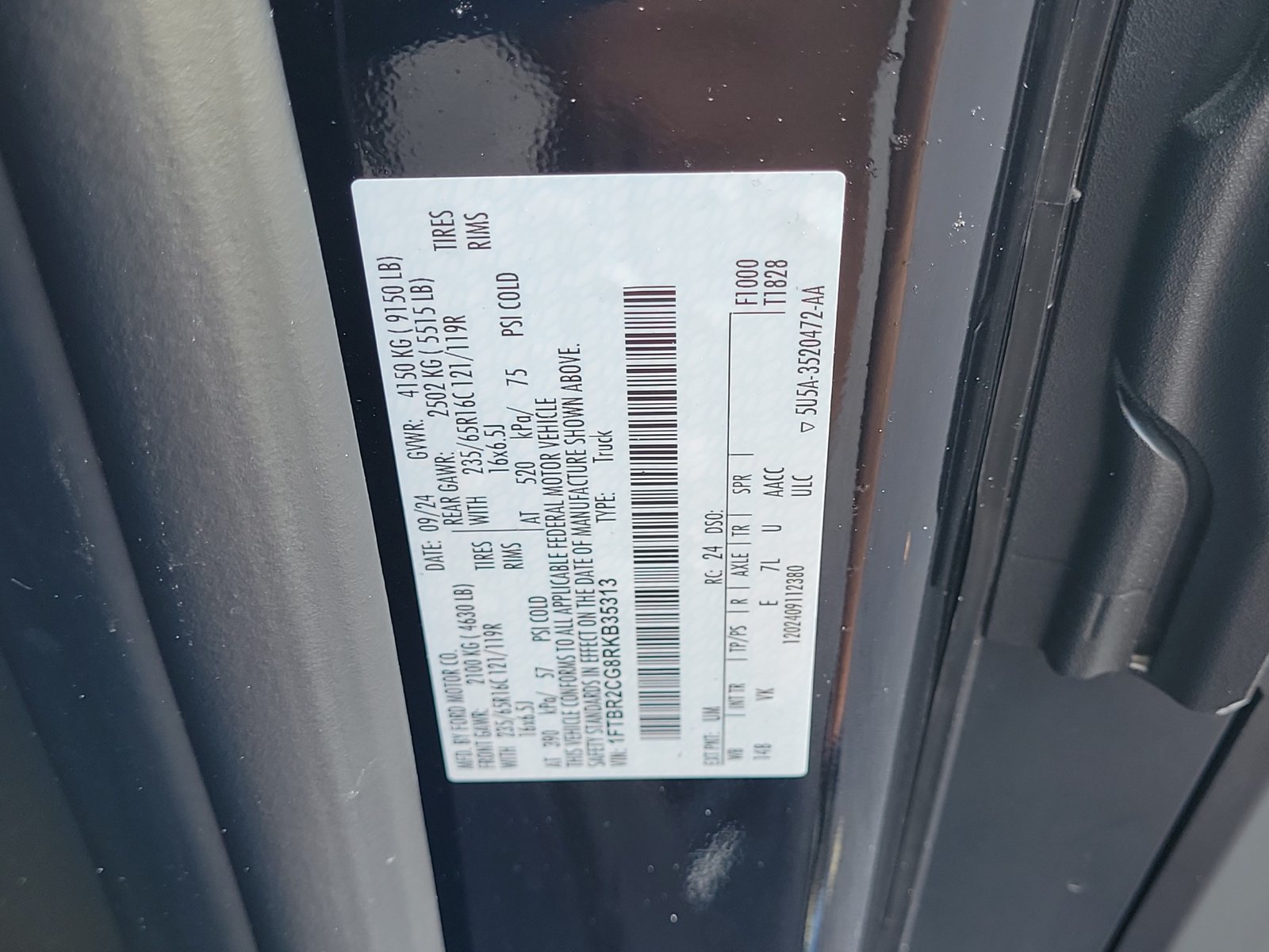 Certified 2024 Ford Transit 250 148 Medium Roof Extended AWD image 27