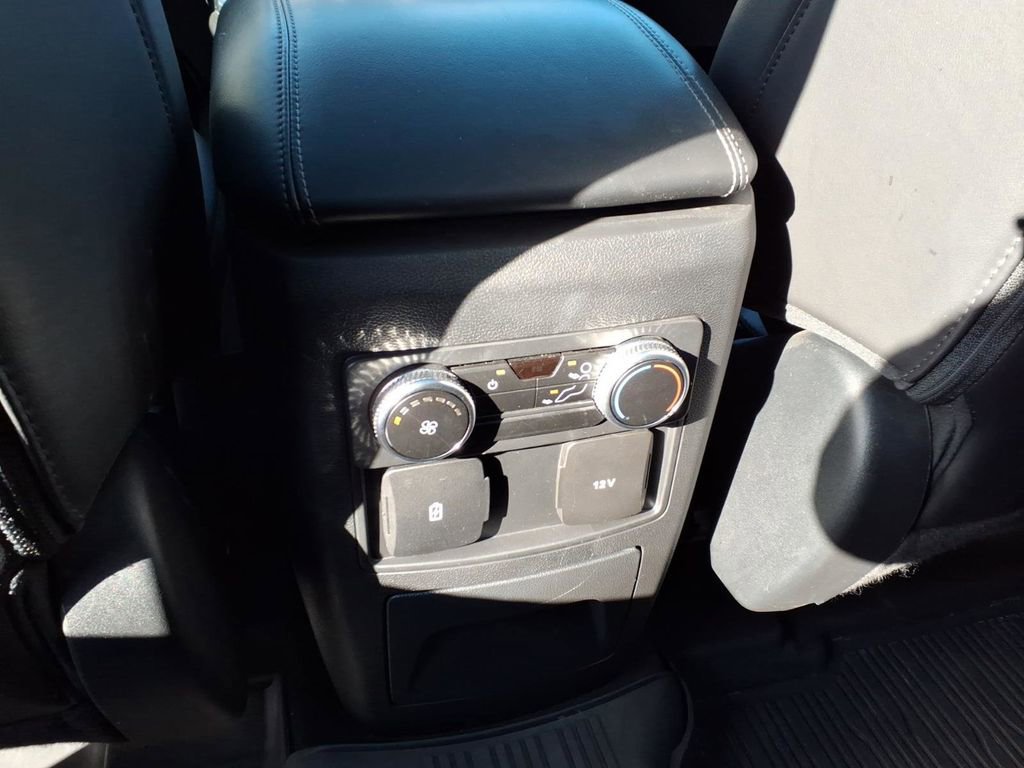 Certified 2023 Ford Explorer XLT w/ Equipment Group 202A AWD/4WD image 13