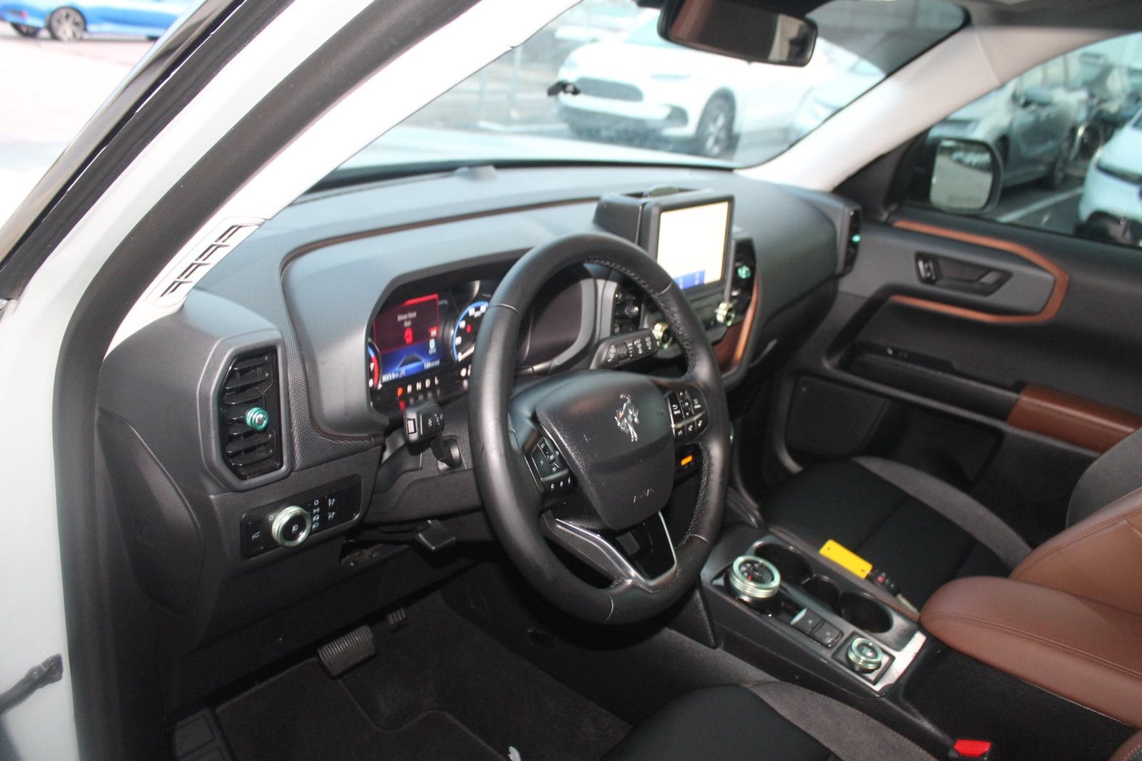 Used 2024 Ford Bronco Sport Outer Banks AWD/4WD image 16