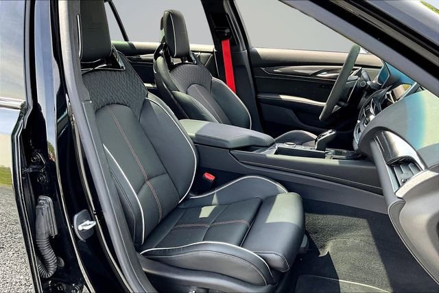 Used 2023 Cadillac CT5 V Blackwing w/ LPO, Bronce Accent Package image 29