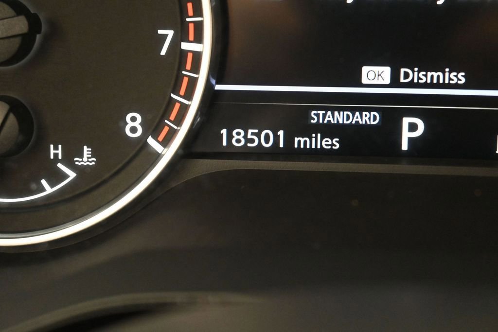 Used 2024 Nissan Pathfinder SV FWD image 33