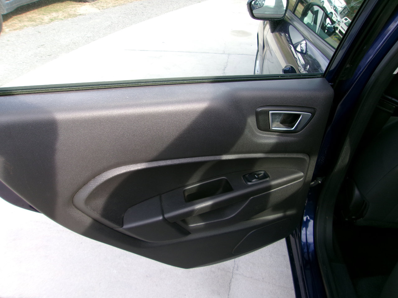 Used 2016 Ford Fiesta SE image 11